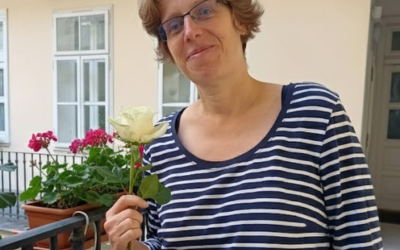 Jeptiška v&nbsp;těhotenských šatech: příběh řeholní sestry Andrey